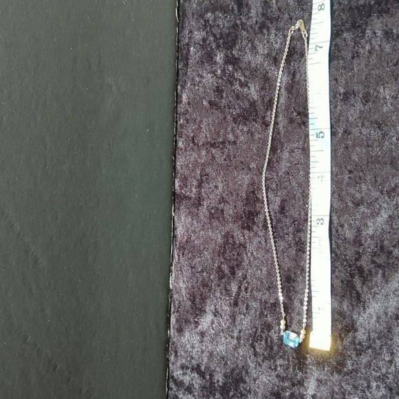 Avon Vintage Aqua Blue Ice Pendant Necklace - Silver Tone - Picture 6 of 6